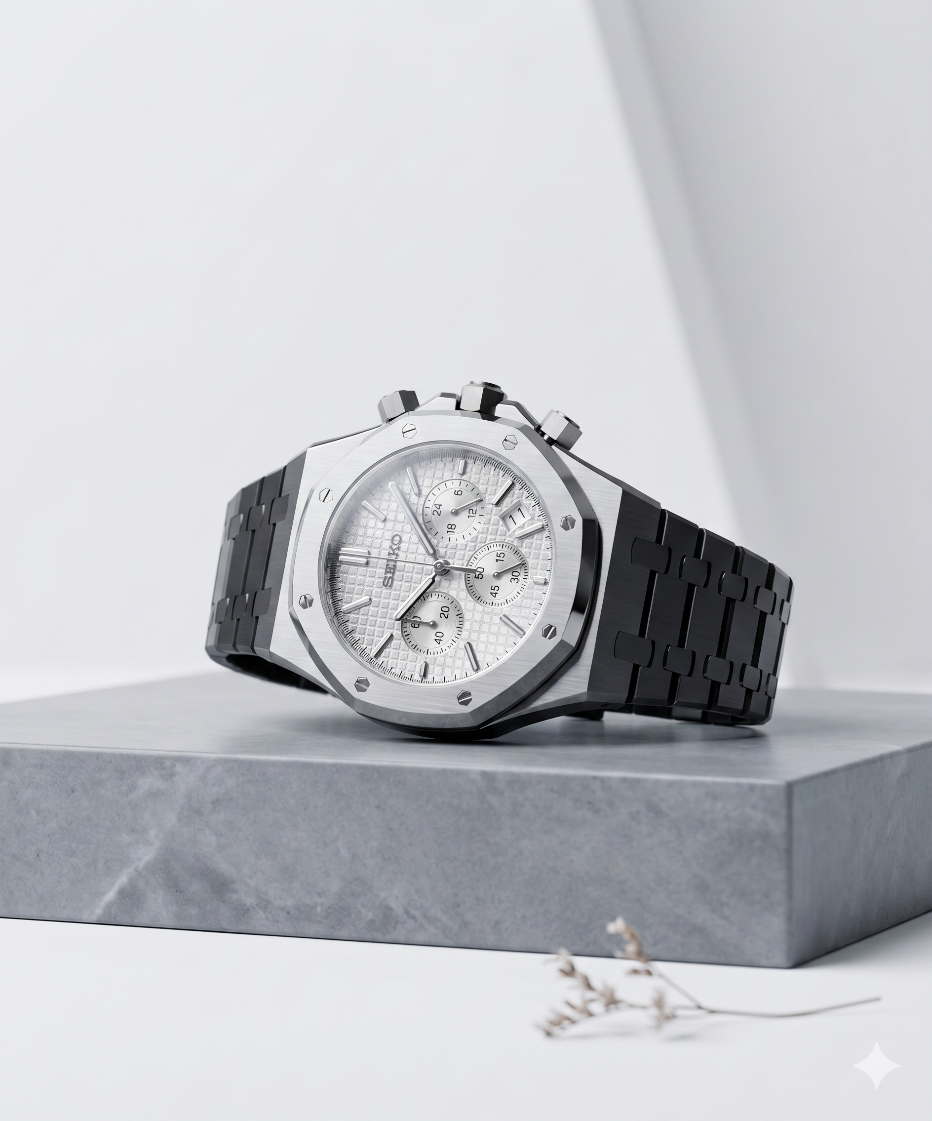 Royal Seikoak | White Chronograph
