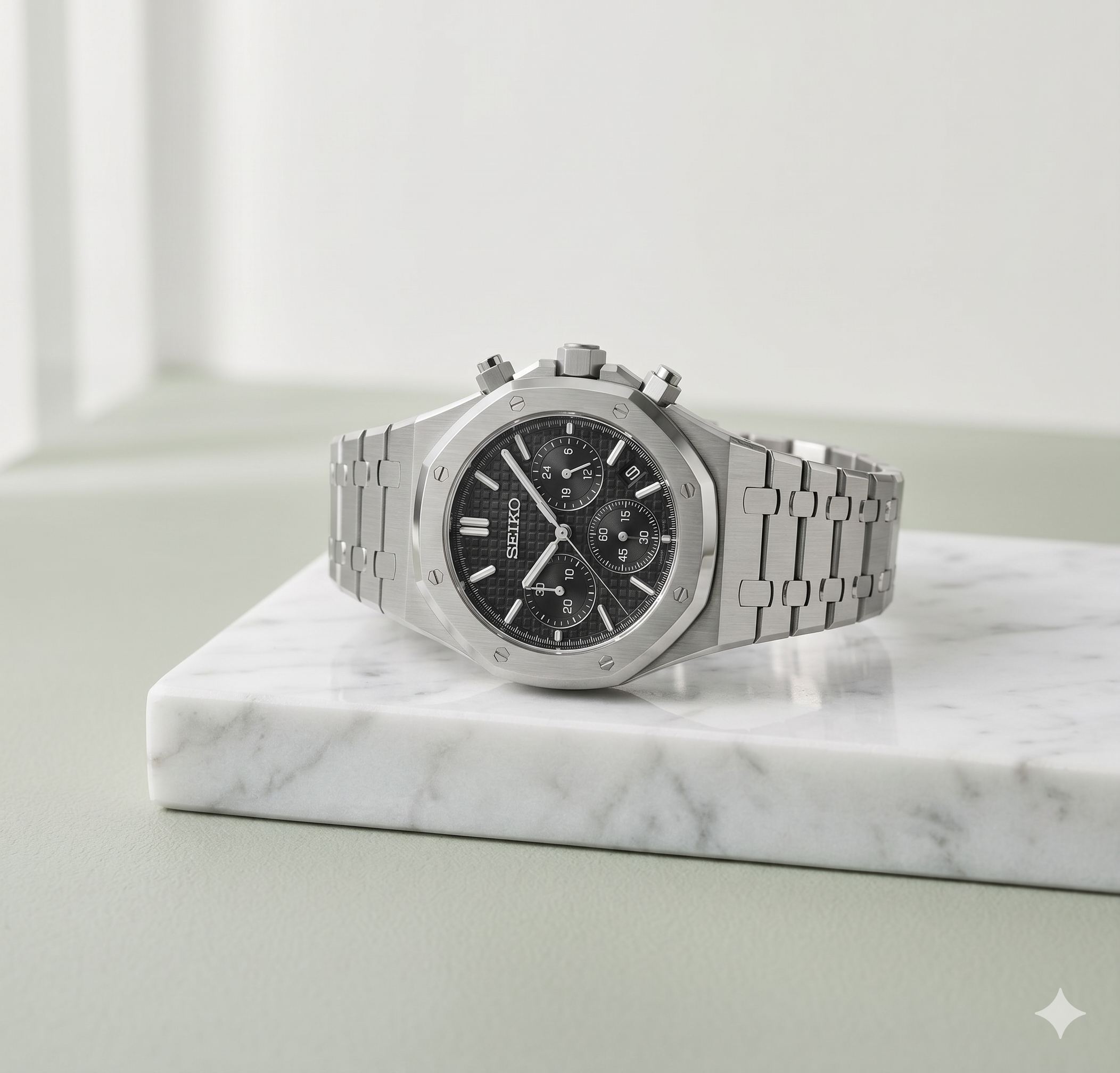 Royal Seikoak | Black Chronograph