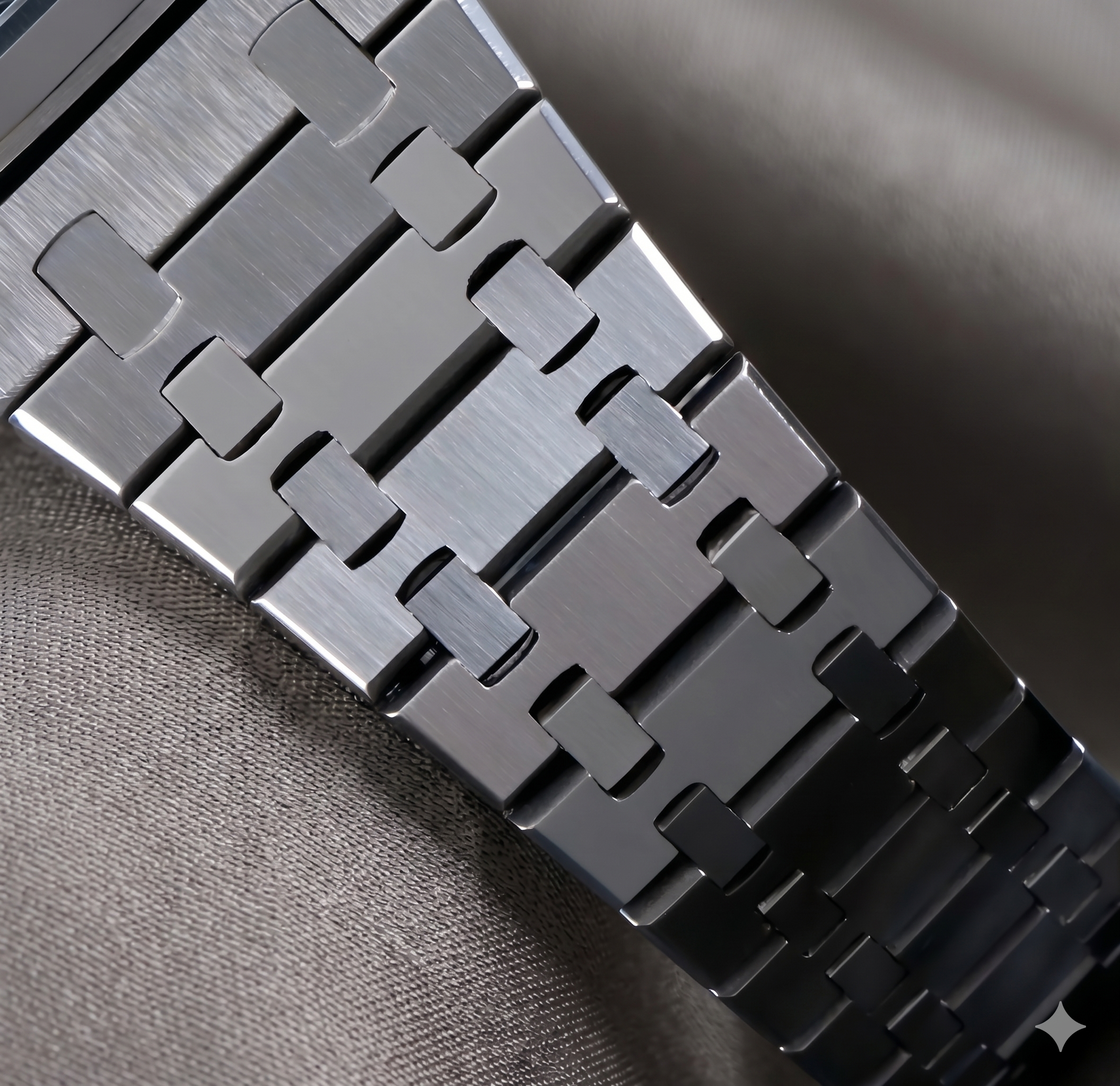 Royal Seikoak | White Chronograph